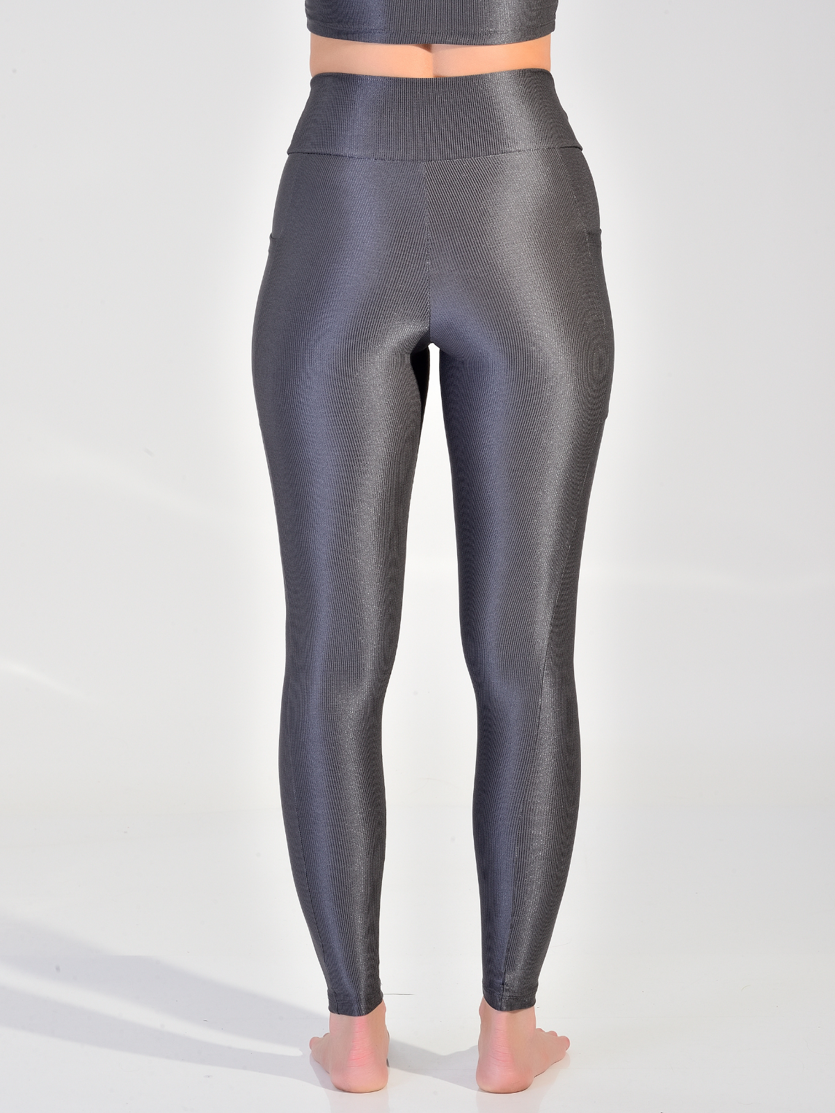 LEGGING COM BOLSO HALF SHINE